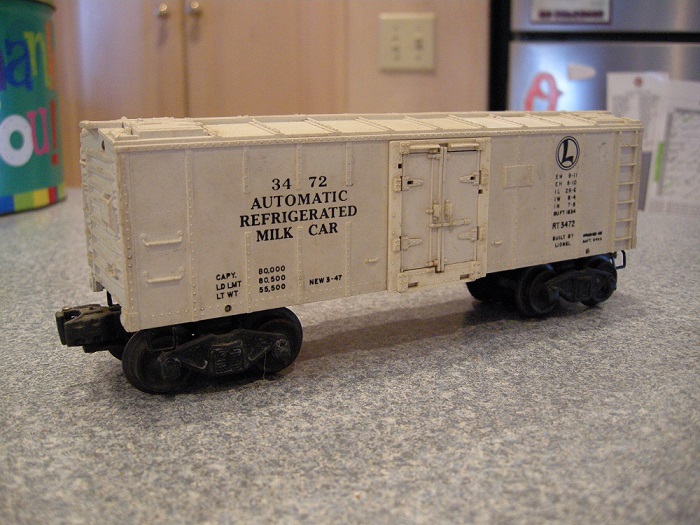 Lionel 3472 operating milk car